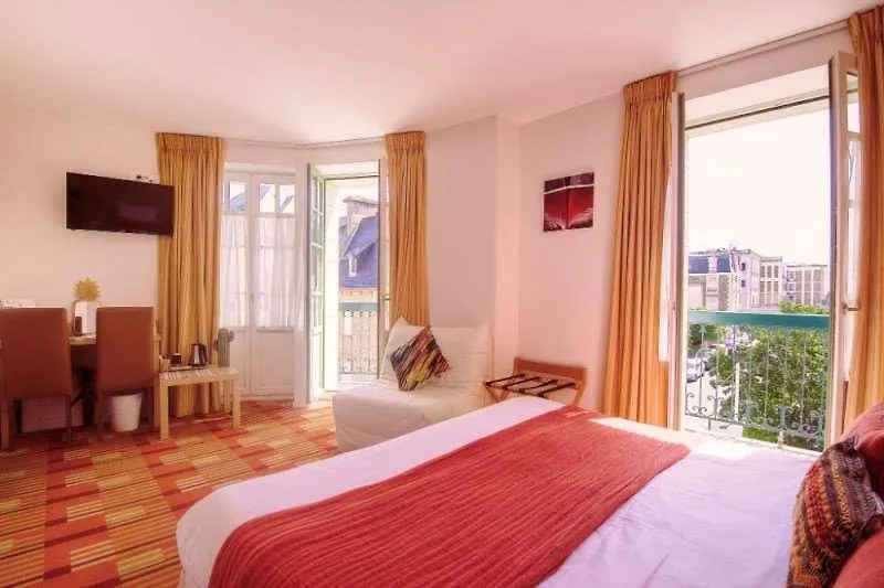 Hotel Balmoral Dinard 3*,